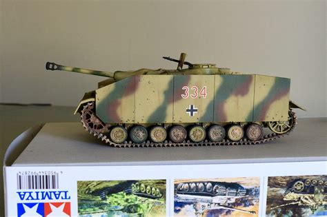 German Sturmgeschutz IV Tank -- Plastic Model Military Vehicle Kit -- 1/35 Scale -- #35087 ...