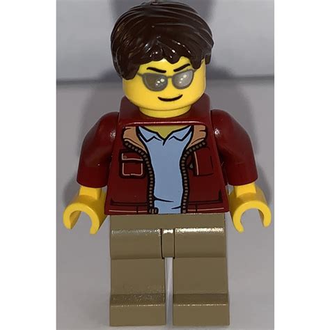 LEGO Man with Open Dark Red Jacket Minifigure | Brick Owl - LEGO Marketplace