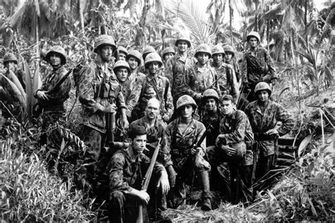 Man Among Last Surviving Marine Raiders from World War II | Military.com