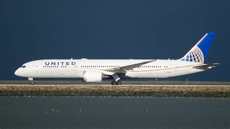 United Airlines Boeing 787-9 DreamLiner N19951 leaving SFO… | Flickr