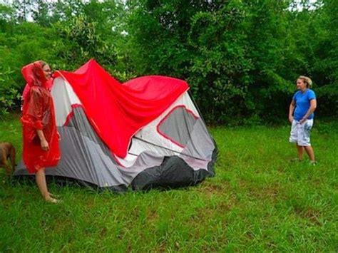 10 Hilarious Pictures Of Camping Fails