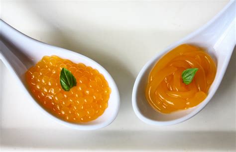 Little Sister's Food and Photos: Spherification: Cantaloupe Caviar and Noodles