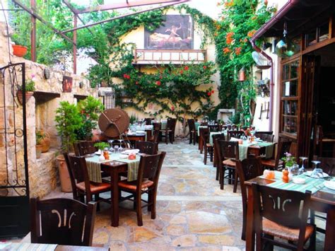 Best 25 Restaurants in Rethymno, Greece | Greeka