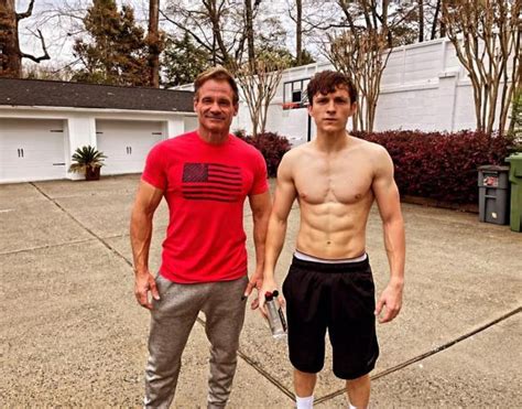 'Spider-Man' Star Tom Holland Showed Off His Body Transformation for ...