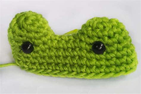 Felicity the Frog Crochet Pattern (Free!)