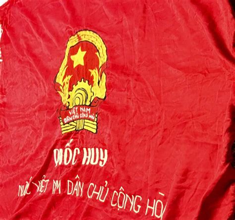 North Vietnamese National Emblem Flag - Enemy Militaria