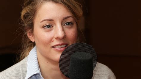 Mélanie Joly briguera l'investiture du PLC dans Ahuntsic-Cartierville ...