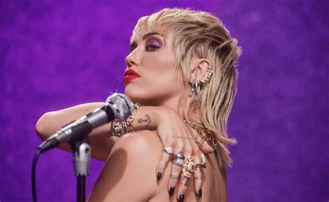 Miley Cyrus channels Stevie Nicks on glorious 'Midnight Sky'