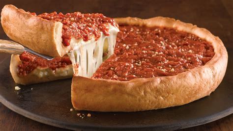 Giordano’s delivers 68 free pizzas to celebrate new Phoenix restaurant