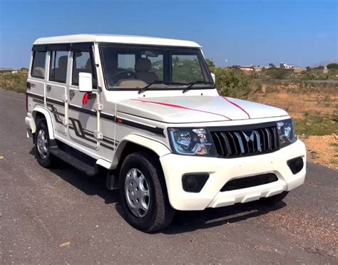 Rusty old 2009 Mahindra Bolero converted into sparkling new 2023 model ...