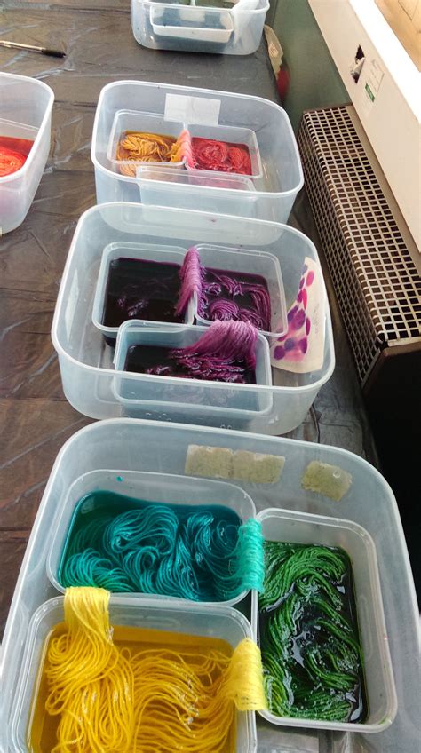 Hue & Dye! Introduction to Hand Dyeing Workshop | Fabric dyeing techniques, Dyed yarn diy, How ...