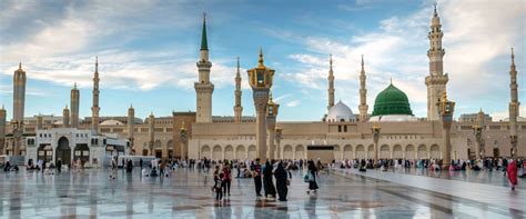 8 Mosques in Medina: For a Divine Connection with God