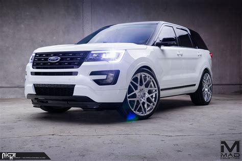 Black Top Ford Explorer on Niche Alpine-D Custom Wheels | Ford explorer ...