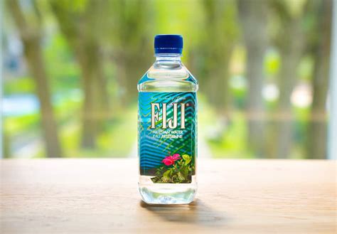 Why Is Fiji Water So Expensive? (Top 10 Reasons)