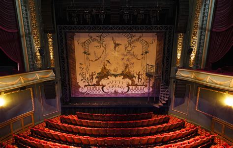 Piccadilly Theatre | Theatres | Stage Faves