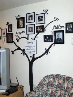 My family tree wall...idea came from Pinterest! Wall Decor, Diy Projects, Boom, Crafts, Info