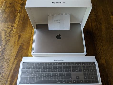 [USA-CA] [H] 2019 MacBook Pro 13” Space Gray w/ Magic Keyboard [W ...