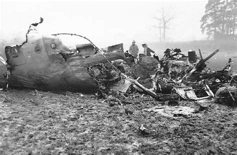 Crash of a Boeing 727-113C in London: 50 killed | Bureau of Aircraft ...