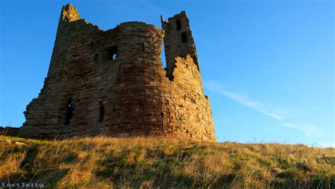 Dunstanburgh Castle by LostTelly on DeviantArt