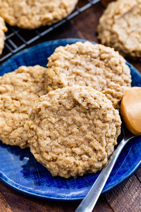 BEST Peanut Butter Oatmeal Cookies (So easy!) - Crazy for Crust