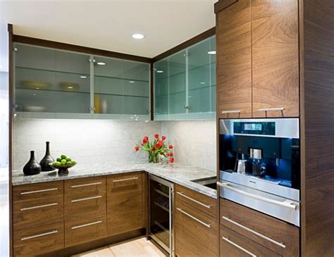 28 Kitchen Cabinet Ideas With Glass Doors For A Sparkling Modern Home