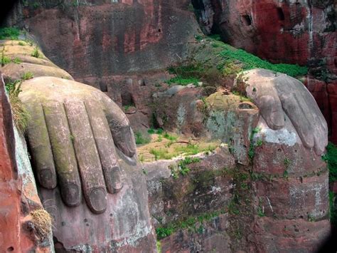 Leshan Giant Buddha Historical Facts and Pictures | The History Hub