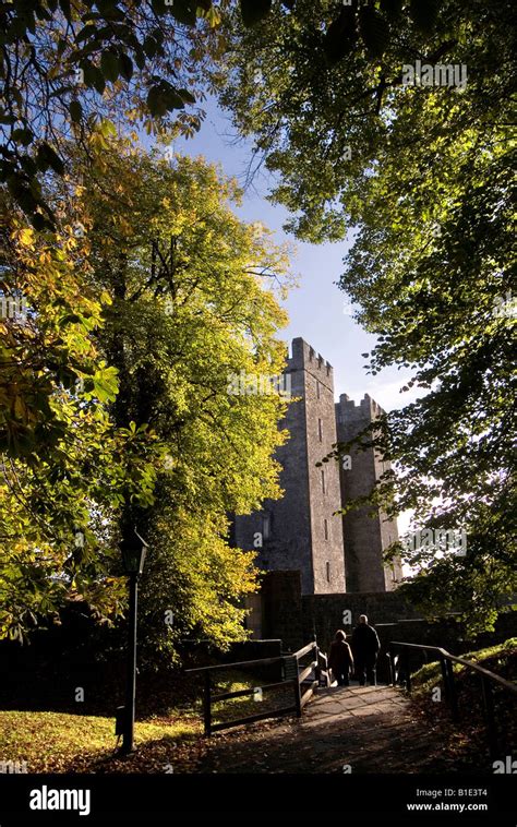 Bunratty Castle Clare Ireland Stock Photo - Alamy