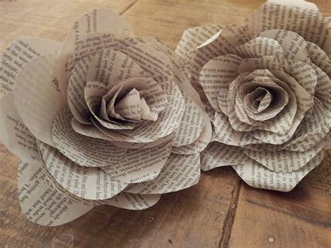 7 Pretty DIY Paper Flowers and Tutorials