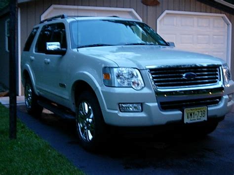 2006 Ford explorer limited v8 reviews