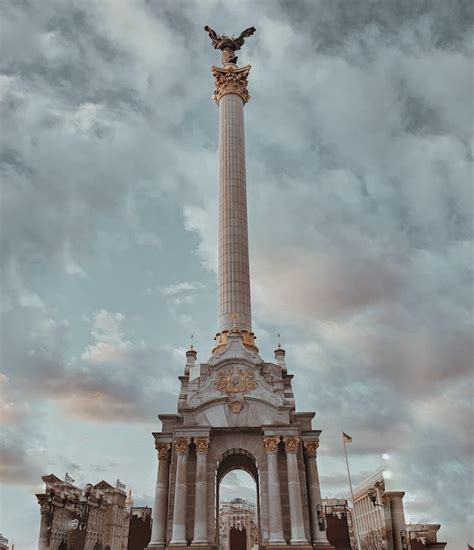 The Independence Monument in Ukraine · Free Stock Photo