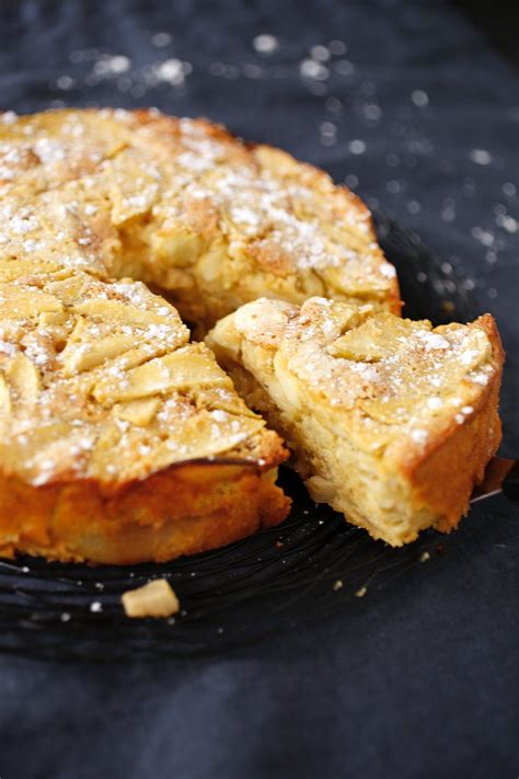 Sharlotka (From Russia With Love) - A simple Russian apple cake - aka ...