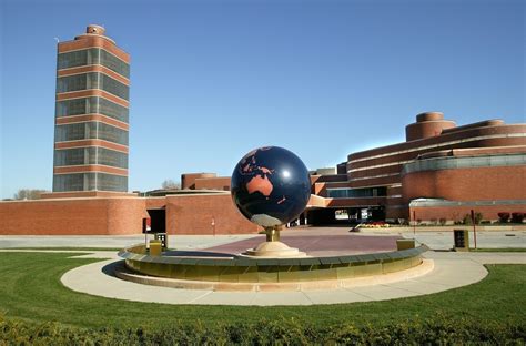 Gallery of AD Classics: SC Johnson Wax Research Tower / Frank Lloyd Wright - 8