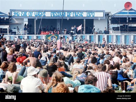 Music Pop Festivals Isle of Wight August 1970 3rd Isle of Wight Pop ...