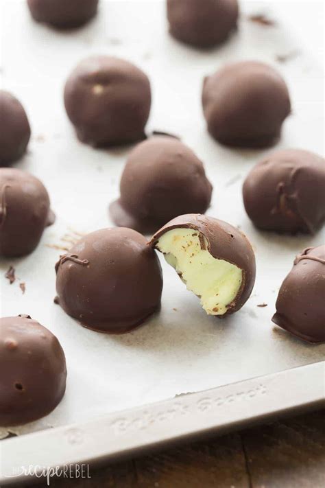 Easy Mint Chocolate Truffles Recipe + VIDEO