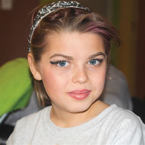 VIRAL TEEN SENSATION COREY MASON ON HER COMING OUT JOURNEY - Mission