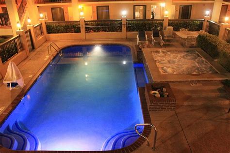 Days Inn by Wyndham Longview South Pool: Pictures & Reviews - Tripadvisor