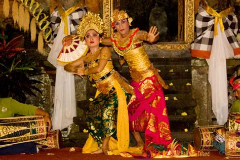 Legong Dance Tour is one of the famous Balinese Dance Tours