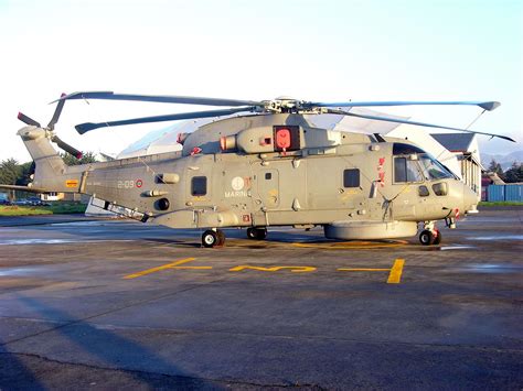 AgustaWestland AW101 - Wikipedia | Hélicoptère, Marin, Merlin