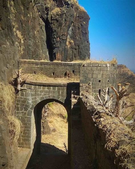 Ajinkyatara Fort Near Satara , Maharashtra | Fort, Tourism, Valley of ...