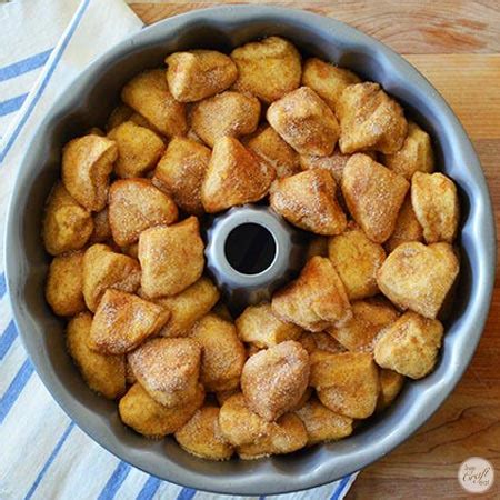 monkey bread made with canned biscuits