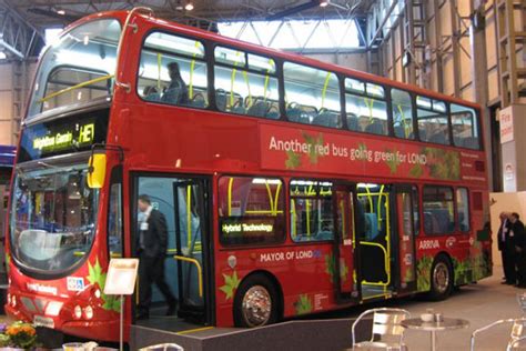 London’s Iconic Double Decker Bus Goes Green London hybrid bus, london ...