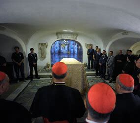 Pope John Paul II’s tomb opened ahead of beatification - Archdiocese of ...