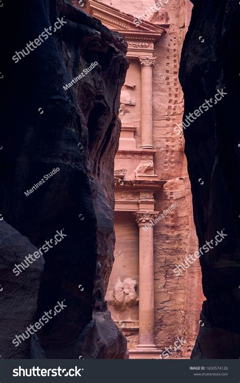 View Al Khazneh Treasury Inside Siq Stock Photo 1650574126 | Shutterstock