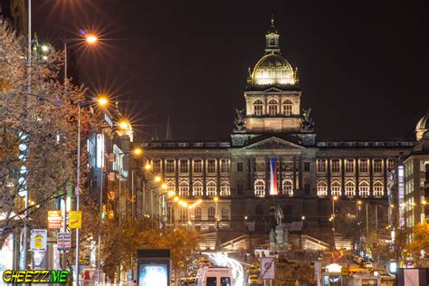 Wenceslas Square * Photographer and guide in Prague, Rome, Milan, Barcelona, London, Amsterdam ...