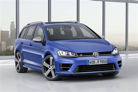 VW Golf R Variant revealed, a 300bhp compact station wagon - AutoBuzz.my