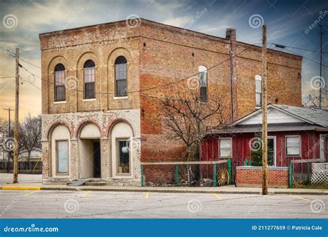 Old, Historic Building in McLean, Illinois Editorial Stock Image - Image of windows, states ...