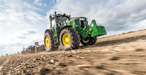 John Deere unveils its new-look 6M Series - Agriland.co.uk