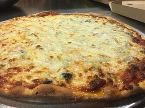 CHARLIE & MILLIE'S PIZZA HOUSE, Largo - Menu, Prices & Restaurant Reviews - Tripadvisor