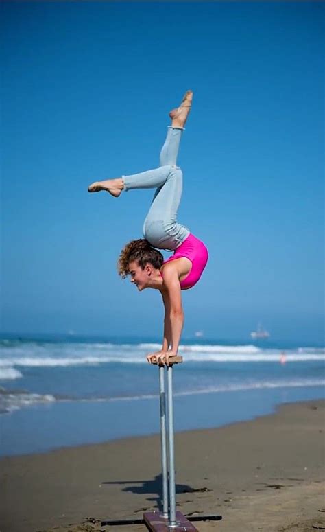 Sofie dossi is so awesome | Gymnastics poses, Amazing gymnastics ...