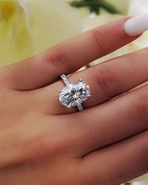 Oval Engagement Rings: 39 Amazing Ring Ideas To Get More Sparkle